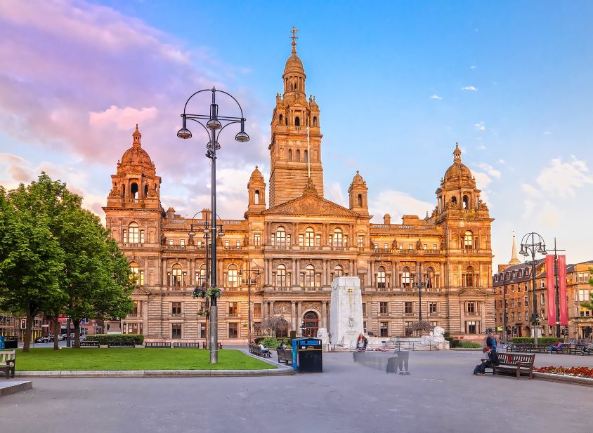 Situated in George Square, the majestic Glasgow City Chambers is a prime example of Victorian architecture.